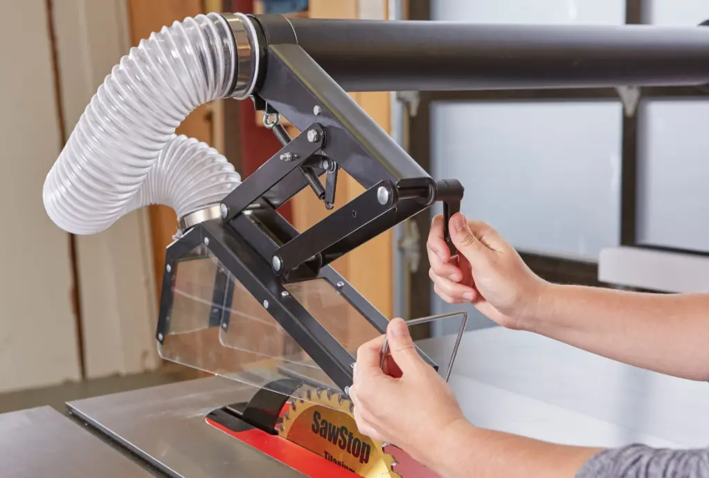 2025-06-19 13_31_23-Floating Overarm Dust Collection Guard (TSG-FDC) _ SawStop.webp