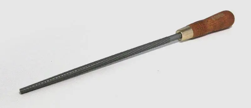 Ronde rasp 12 x 300 mm